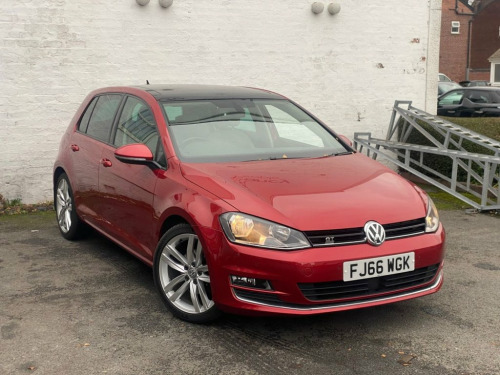Volkswagen Golf  1.4 TSI BlueMotion Tech ACT GT Edition Hatchback 5