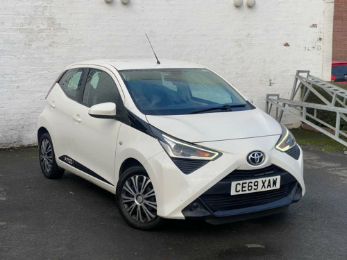 Toyota AYGO  1.0 VVT-i x-play Hatchback 5dr Petrol Manual Euro 