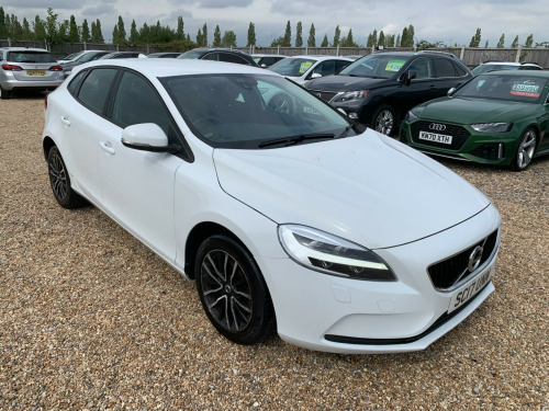 Volvo V40  2.0 T2 Momentum Nav Plus Euro 6 (s/s) 5dr