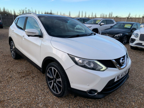 Nissan Qashqai  1.6 dCi Tekna XTRON 2WD Euro 5 (s/s) 5dr