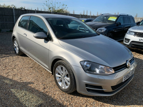 Volkswagen Golf  2.0 TDI BlueMotion Tech SE Euro 5 (s/s) 3dr