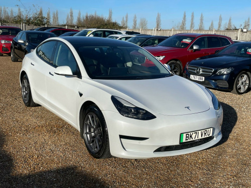 Tesla Model 3  Standard Range Plus Auto RWD 4dr