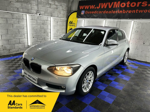 BMW 1 Series  2.0 118d SE Hatchback 5dr Diesel Manual Euro 5 (s/s) (143 ps)
