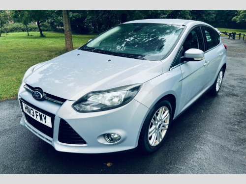 Ford Focus  TITANIUM ECONETIC TDCI 5-Door