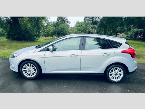 Ford Focus  TITANIUM ECONETIC TDCI 5-Door