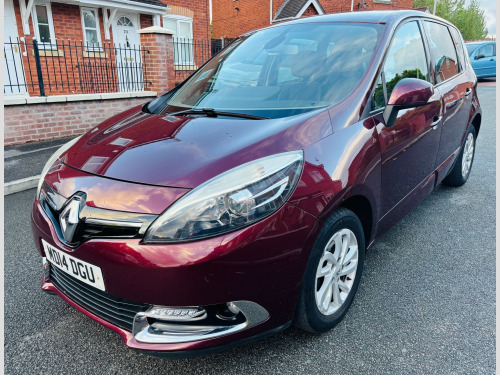 Renault Scenic  DYNAMIQUE TOMTOM DCI EDC 5-Door