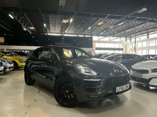 Porsche Macan  3.0 GTS PDK 5d 355 BHP