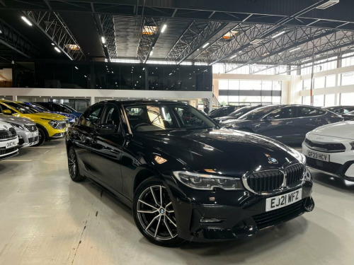 BMW 3 Series  2.0 318I SPORT 4d 155 BHP