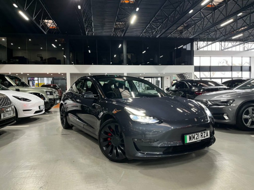 Tesla Model 3  PERFORMANCE AWD 4d 302 BHP