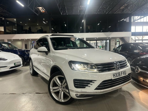 Volkswagen Touareg  3.0 V6 R-LINE PLUS TDI BLUEMOTION TECHNOLOGY 5d 25