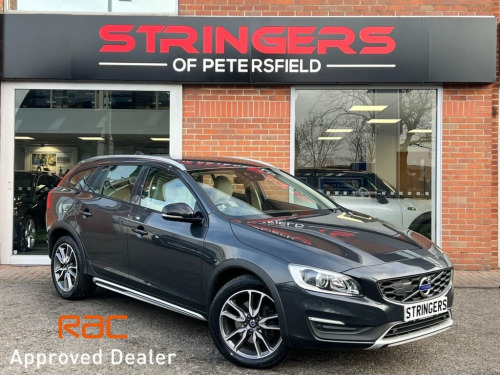 Volvo V60  2.4 D4 Lux Nav Estate 5dr Diesel Auto AWD Euro 6 (