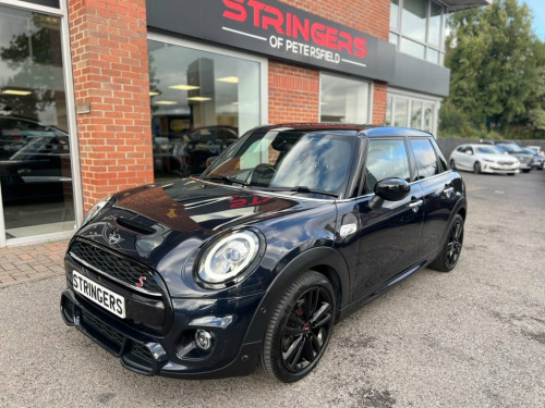MINI Hatch  2.0 Cooper S Sport Hatchback 5dr Petrol Steptronic