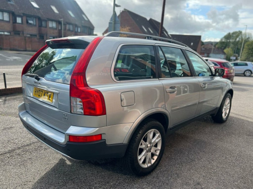Volvo XC90  2.4 D5 SE SUV 5dr Diesel Geartronic AWD (239 g/km,
