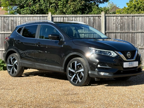 Nissan Qashqai  1.3 DIG-T Tekna SUV 5dr Petrol Manual Euro 6 (s/s)