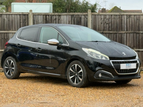 Peugeot 208  1.2 PureTech Tech Edition Hatchback 5dr Petrol Man