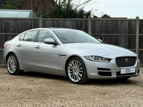 Jaguar XE  2.0d Portfolio Saloon 4dr Diesel Auto Euro 6 (s/s)