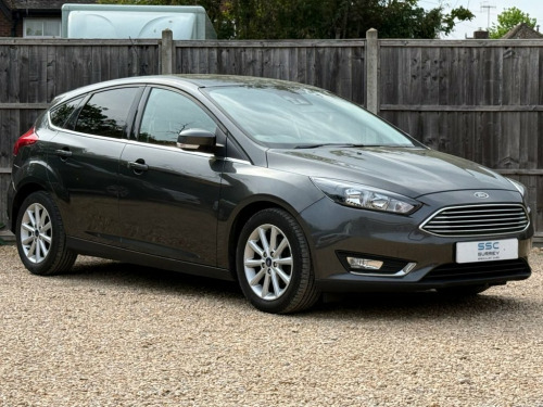 Ford Focus  1.0T EcoBoost Titanium Hatchback 5dr Petrol Manual