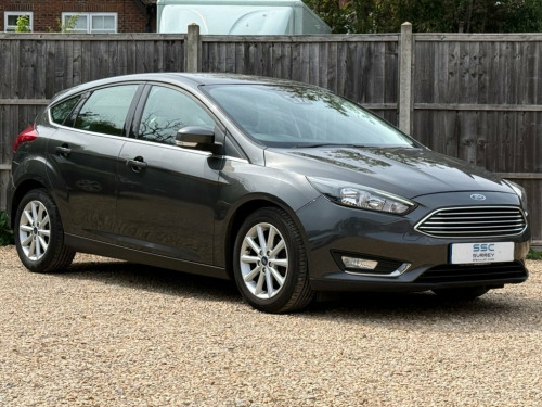 Ford Focus  1.0T EcoBoost Titanium Hatchback 5dr Petrol Manual