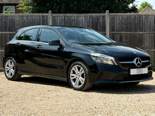 Mercedes-Benz A-Class A180 1.6 A180 Sport (Executive) Hatchback 5dr Petrol Ma