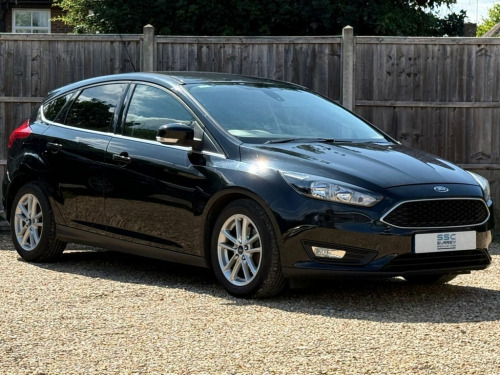 Ford Focus  1.0T EcoBoost Zetec Hatchback 5dr Petrol Manual Eu