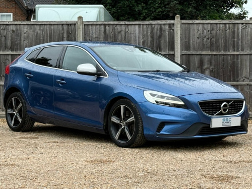 Volvo V40  1.5 T3 R-Design Nav Plus Hatchback 5dr Petrol Auto