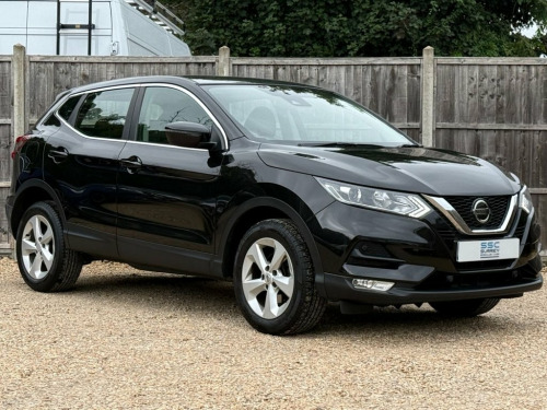 Nissan Qashqai  1.3 DIG-T Acenta Premium SUV 5dr Petrol Manual Eur