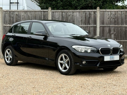 BMW 1 Series  1.5 118i SE Hatchback 5dr Petrol Auto Euro 6 (s/s)