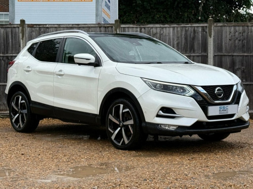 Nissan Qashqai  1.3 DIG-T Tekna SUV 5dr Petrol Manual Euro 6 (s/s)
