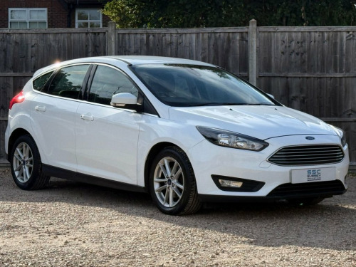 Ford Focus  1.0T EcoBoost Zetec Hatchback 5dr Petrol Manual Eu