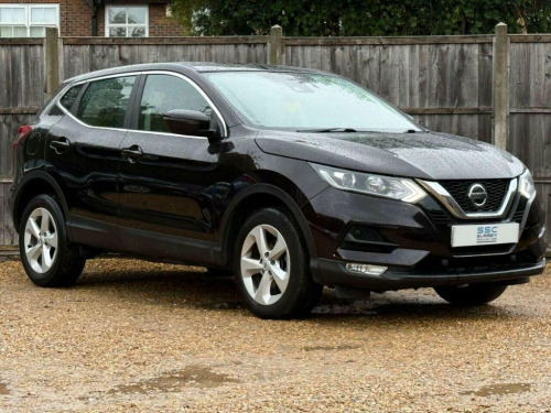 Nissan Qashqai  1.3 DIG-T Acenta Premium SUV 5dr Petrol Manual Eur