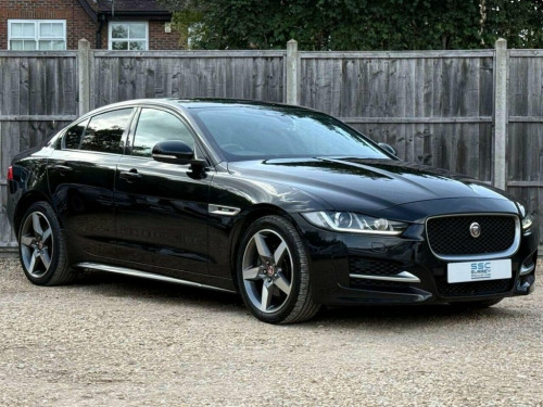 Jaguar XE  2.0 XE R-Sport D Auto 4dr 