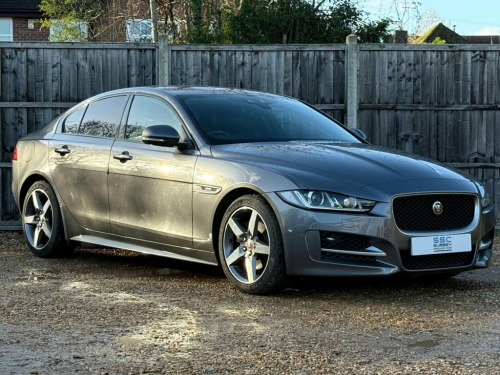 Jaguar XE  2.0 XE R-Sport D Auto 4dr