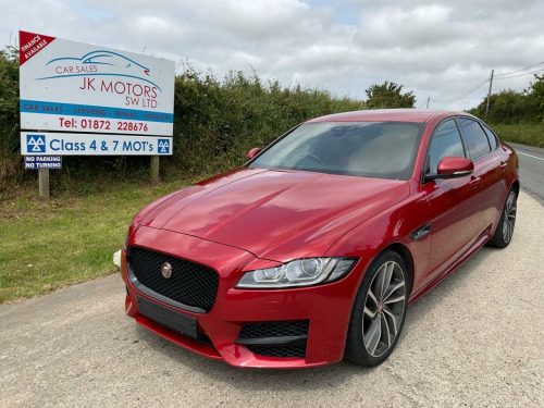 Jaguar XF  2.0d R-Sport Saloon 4dr Diesel Auto Euro 6 (s/s) (180 ps)