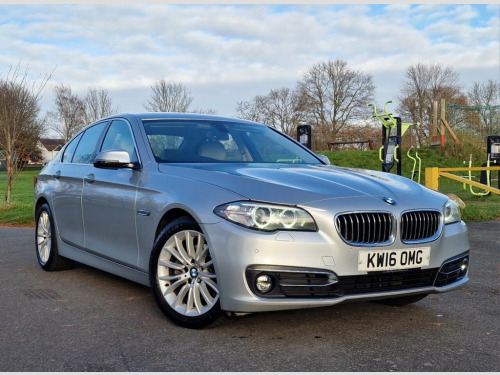 BMW 5 Series  2.0 520d Luxury Saloon 4dr Diesel Auto Euro 6 (s/s