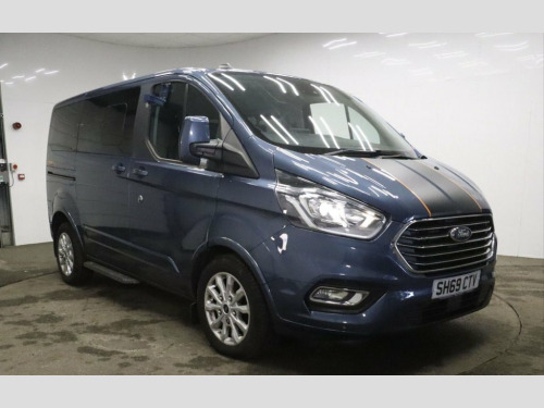 Ford Tourneo Custom  2.0 320 EcoBlue Titanium Minibus Double Cab 5dr Di