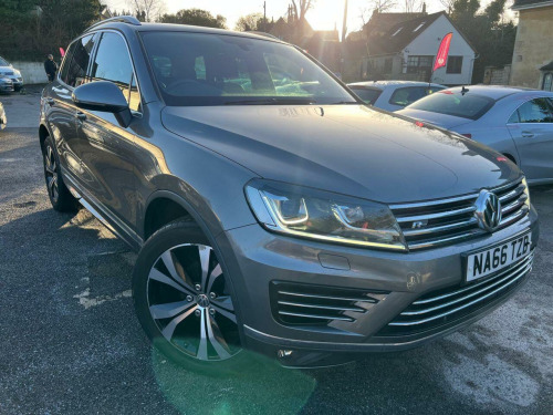 Volkswagen Touareg  3.0 TDI V6 BlueMotion Tech R-Line SUV 5dr Diesel Tiptronic 4WD Euro 6 (s/s) 