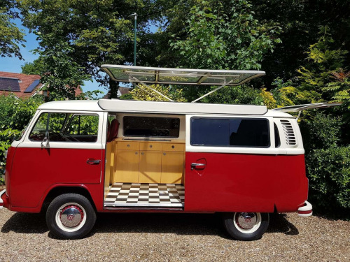 Campervan Warehouse t2 by  VOLKSWAGEN T2 BAY FULL CONVERSION