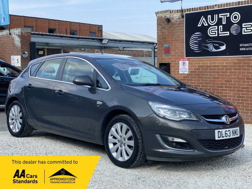 Vauxhall Astra  1.7 CDTi ecoFLEX 99g Elite Euro 5 (s/s) 5dr