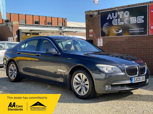 BMW 7 Series  3.0 730d SE Auto Euro 5 4dr