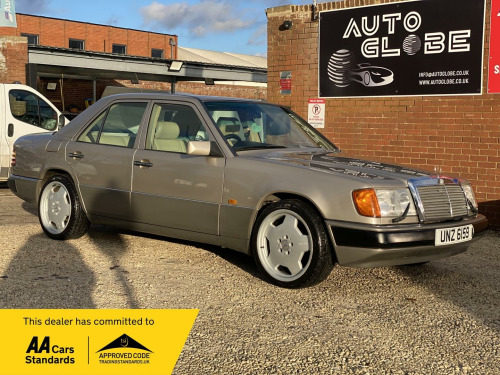 Mercedes-Benz 300  3.0 E 4dr