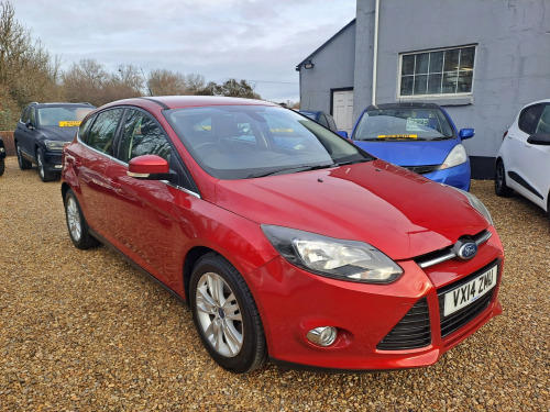 Ford Focus  2.0 TDCi Titanium Navigator Hatchback 5dr Diesel Powershift Euro 5 (140 ps)