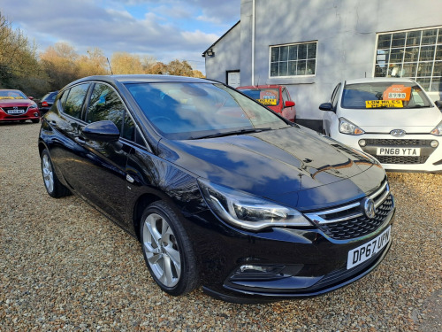 Vauxhall Astra  1.0i Turbo ecoTEC SRi Hatchback 5dr Petrol Manual Euro 6 (s/s) (105 ps)