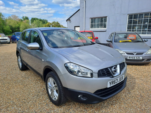 Nissan Qashqai  1.5 dCi Acenta SUV 5dr Diesel Manual 2WD Euro 5 (110 ps)