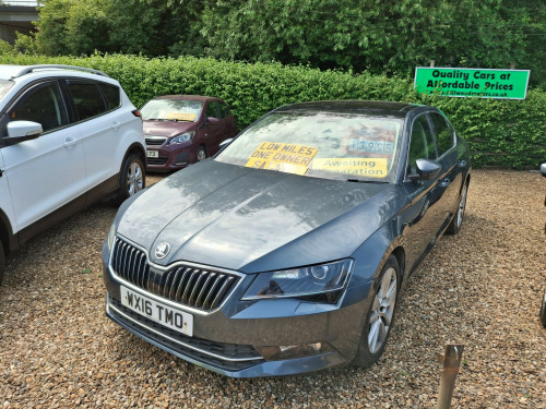 Skoda Superb  2.0 TSI SE L Executive Hatchback 5dr Petrol DSG Euro 6 (s/s) (220 ps)