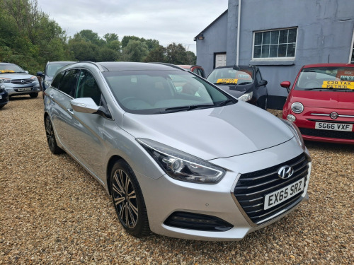Hyundai i40  1.7 CRDi Blue Drive Premium Tourer 5dr Diesel DCT Euro 6 (s/s) (141 ps)