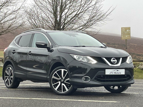 Nissan Qashqai  1.5 dCi Tekna 5dr Man, diesel, black + top of the range