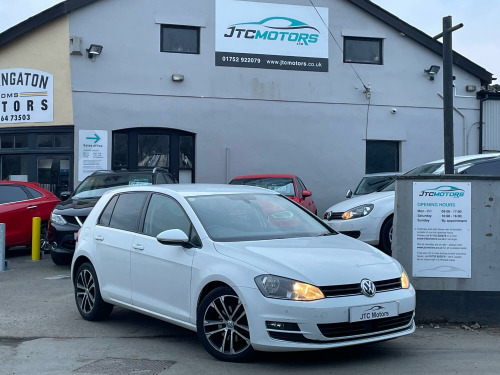 Volkswagen Golf  1.4 TSI 150 GT 5dr Man, petrol, white + Â£35 road tax