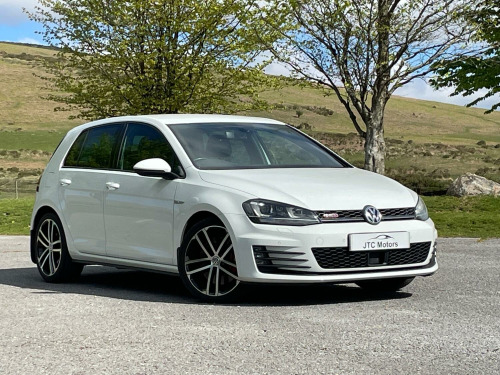 Volkswagen Golf  2.0 TDI GTD 5dr Man, diesel, white + Â£20 road tax