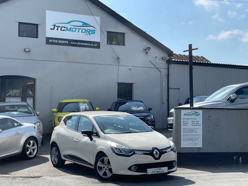 Renault Clio  1.5 dCi 90 Dynamique Nav 5dr Man, diesel, cream + Â£20 road tax