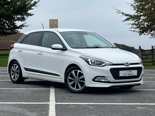 Hyundai i20  1.2 Premium 5dr Man, petrol, white + great value hatchback